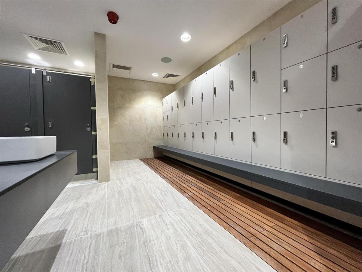 New Luxury Sunrise Oceanview Apartment In Gibraltar Eksteriør billede