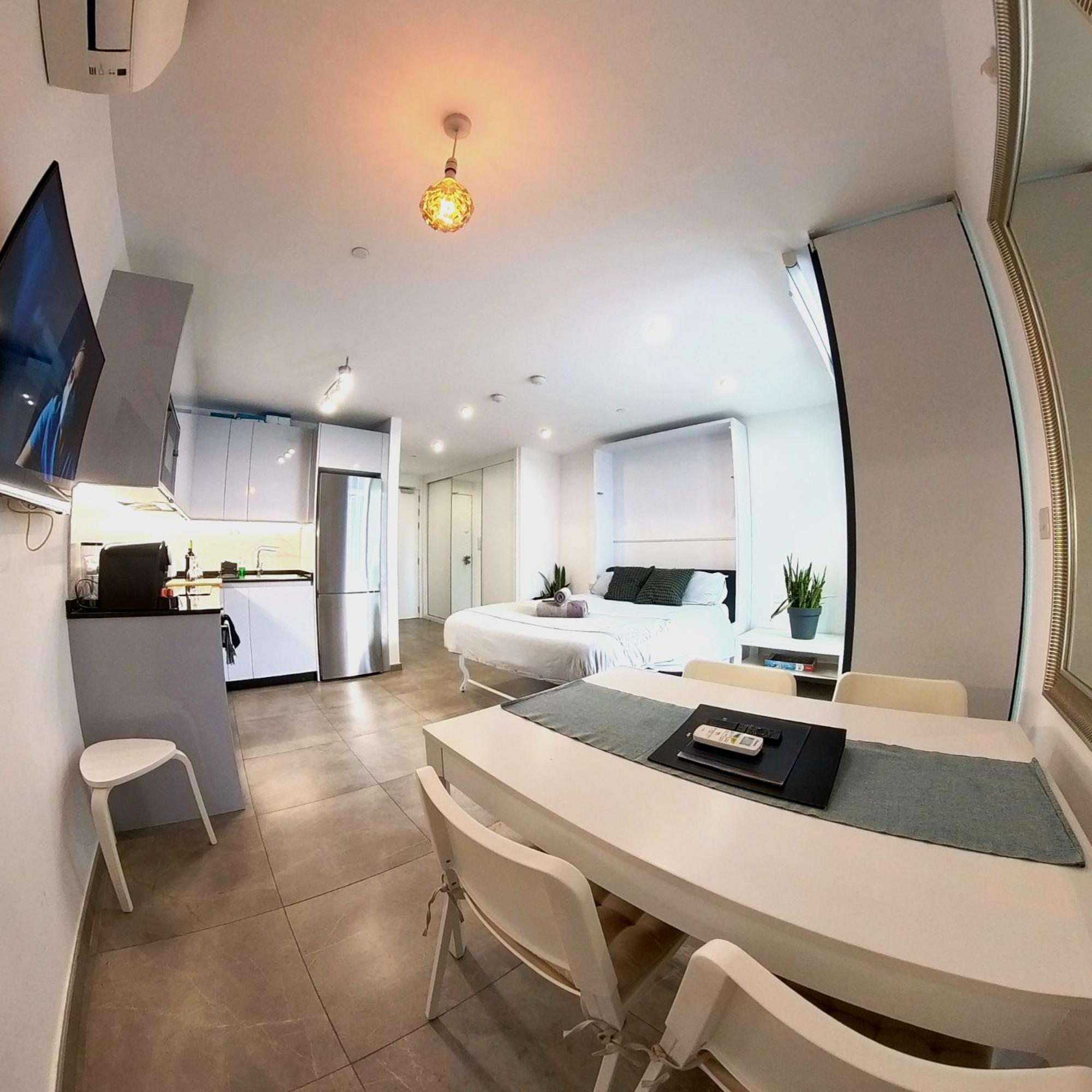 New Luxury Sunrise Oceanview Apartment In Gibraltar Eksteriør billede